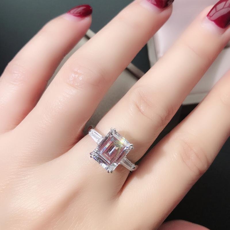 3.65ctw Emerald & Diamond Ring - Underwoods Jewelers